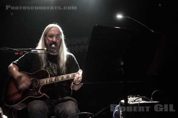 J MASCIS - 2011-04-16 - PARIS - Point Ephemere - 